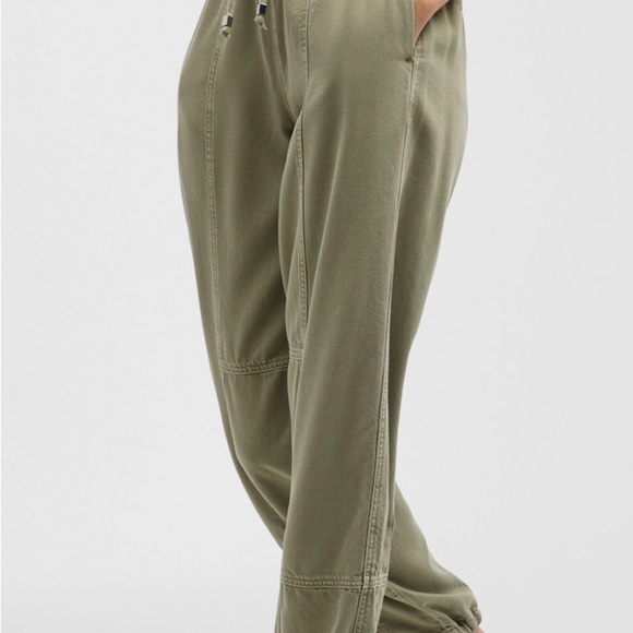 Pants - Picture 6 of 7